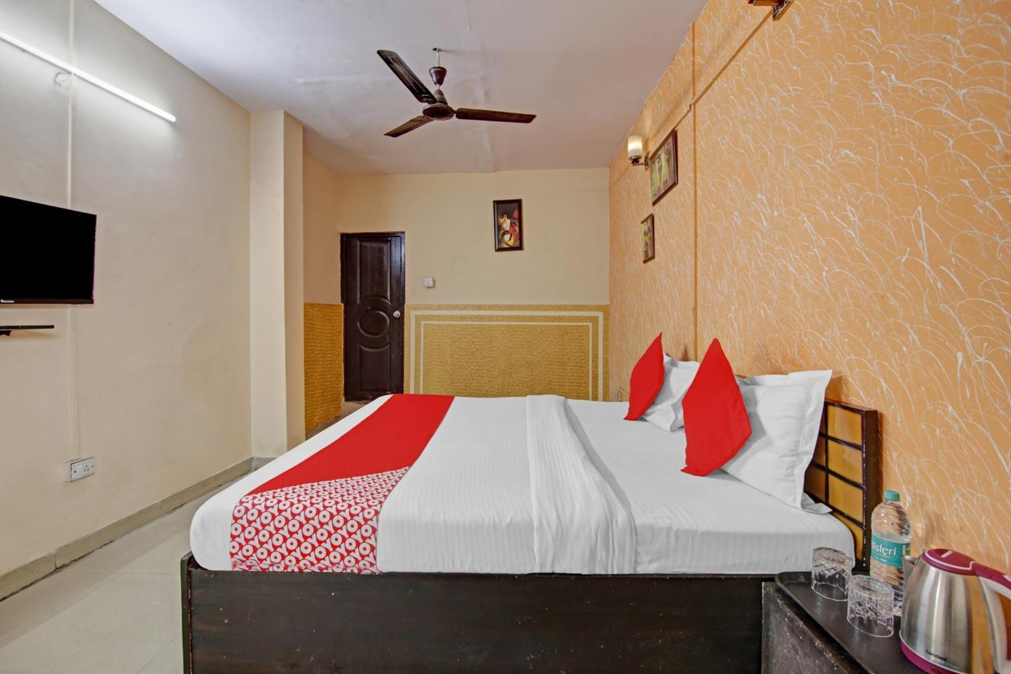 Hotel O Glorious Stayz Noida Exteriér fotografie