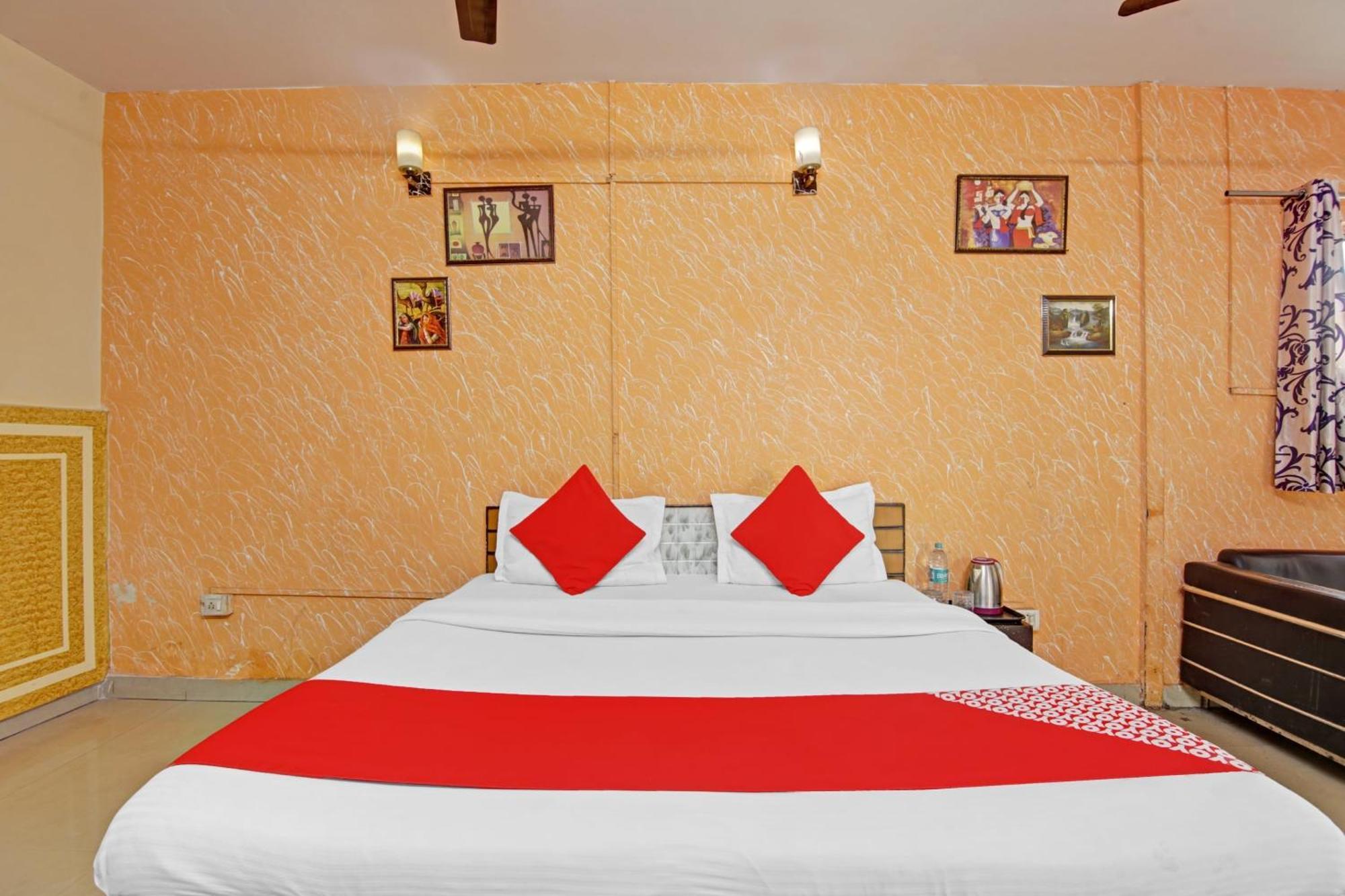 Hotel O Glorious Stayz Noida Exteriér fotografie