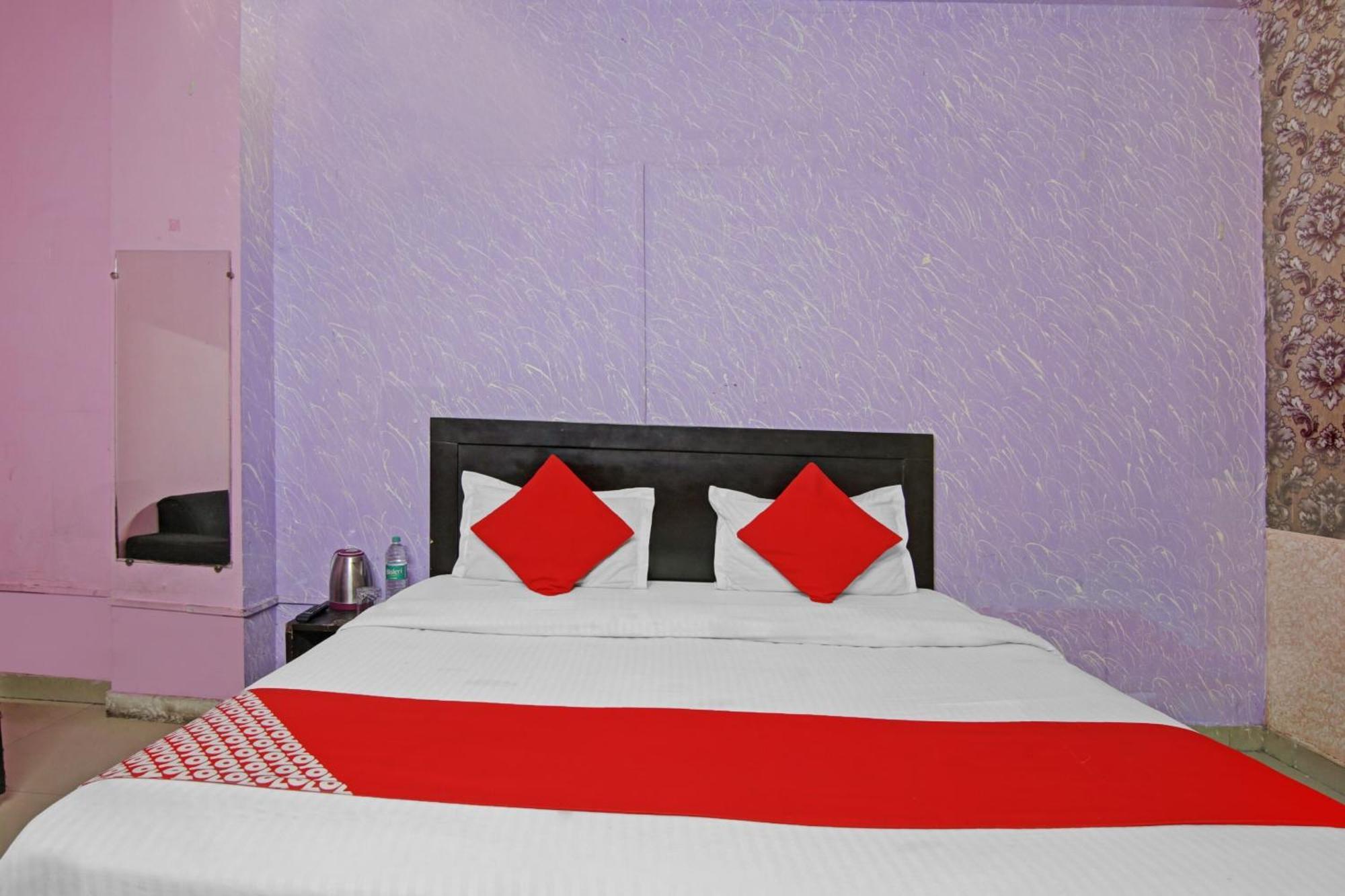 Hotel O Glorious Stayz Noida Exteriér fotografie